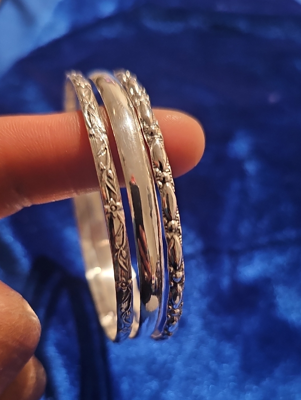 Silver Floral Stackable Bangle Set - Women's Jewelry